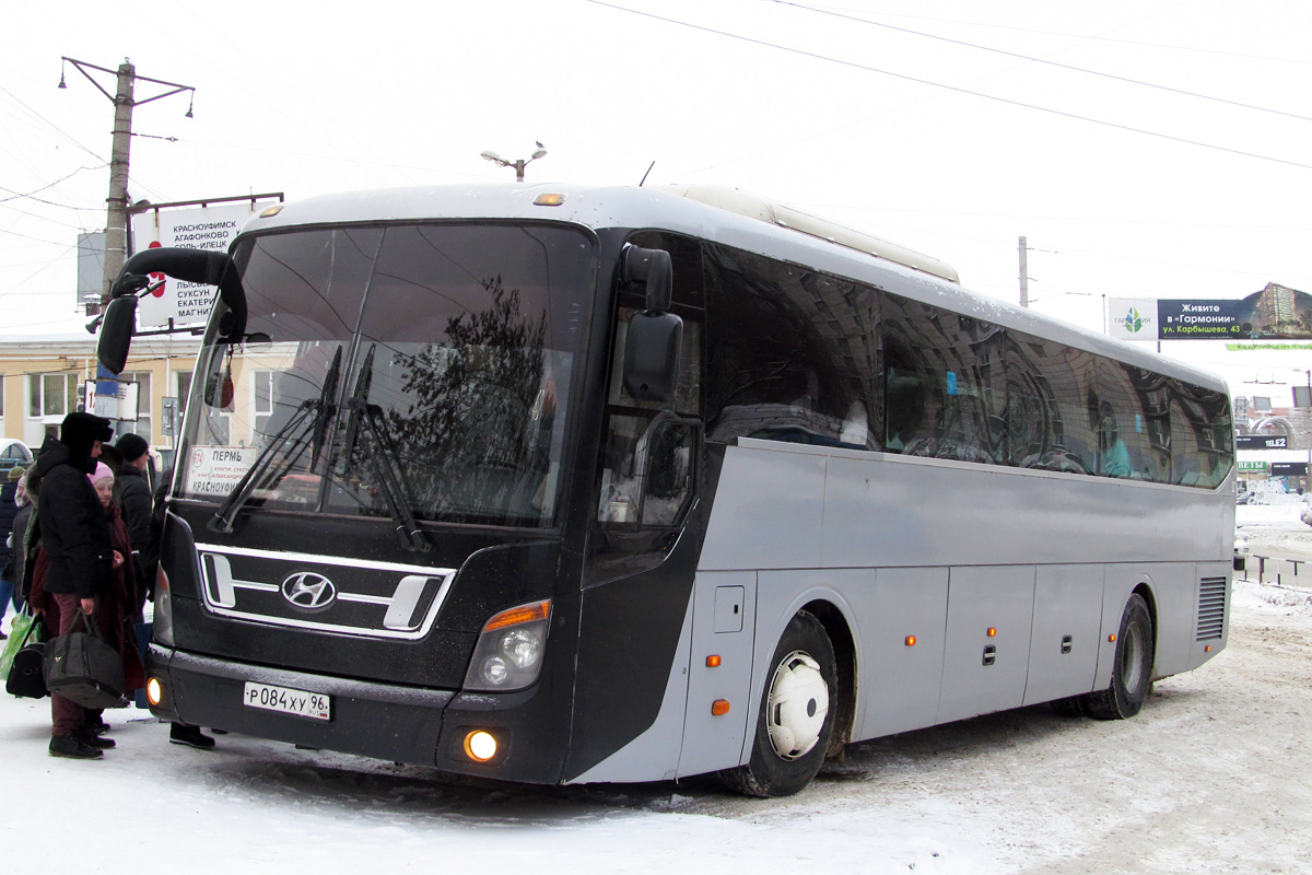 Свердловская область, Hyundai Universe Space Luxury № 70
