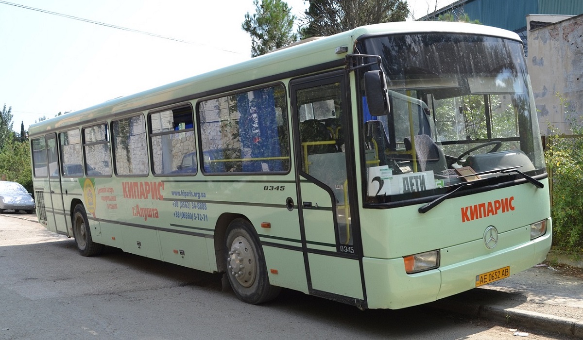 Dnepropetrovsk region, Mercedes-Benz O345 # AE 0652 AB