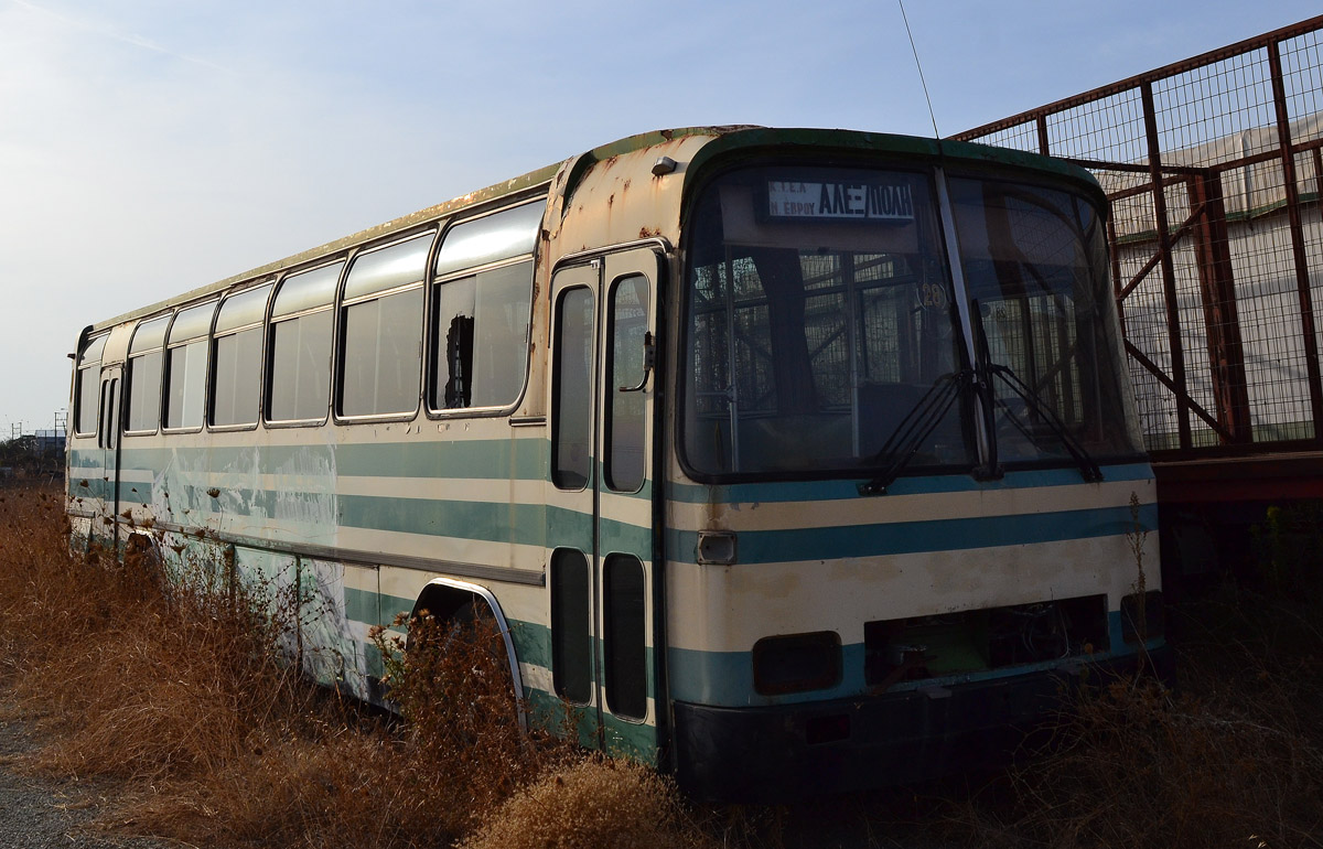 Греция, Biamax O303 № 28; Греция — Παροπλισμένα και εγκαταλελειμμένα λεωφορεία