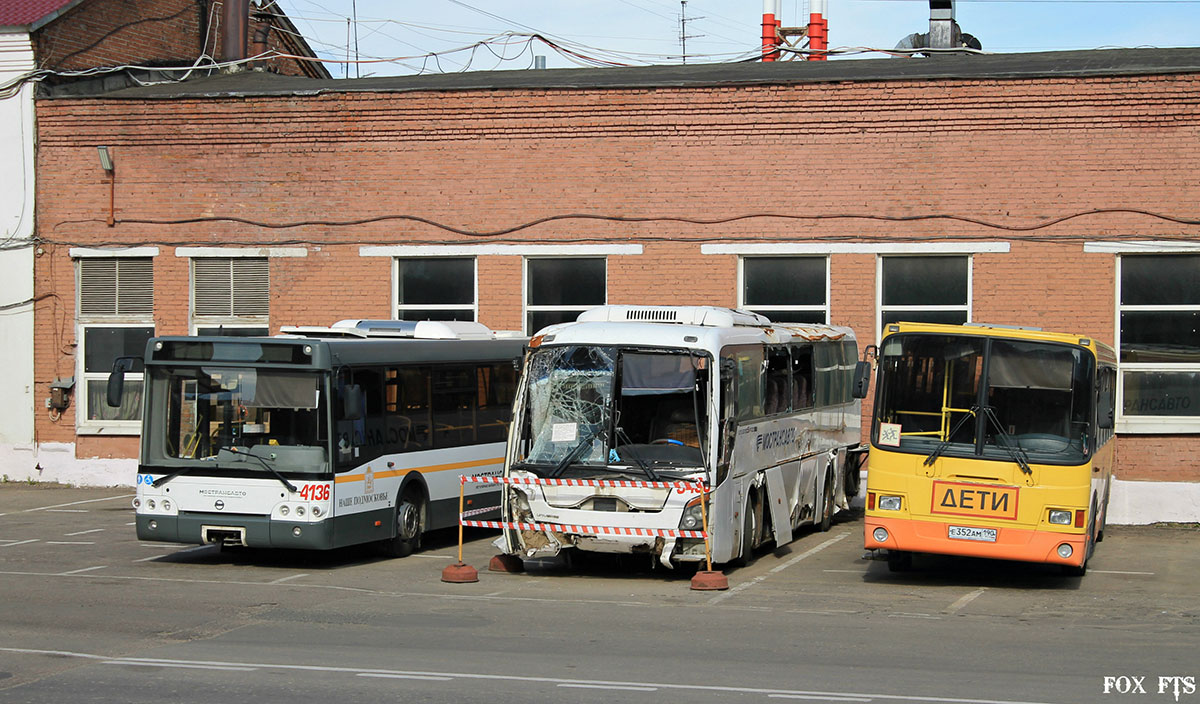 Московская область, ЛиАЗ-5292.60 № 4136; Московская область, Hyundai Universe Space Luxury № 3430; Московская область, ЛиАЗ-5256.26-20 № Е 352 АМ 190