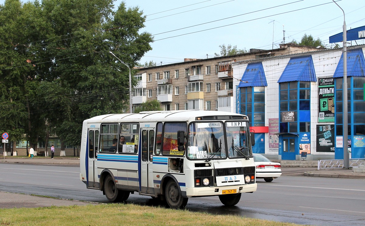 Tomsk region, PAZ-32054 # АС 747 70