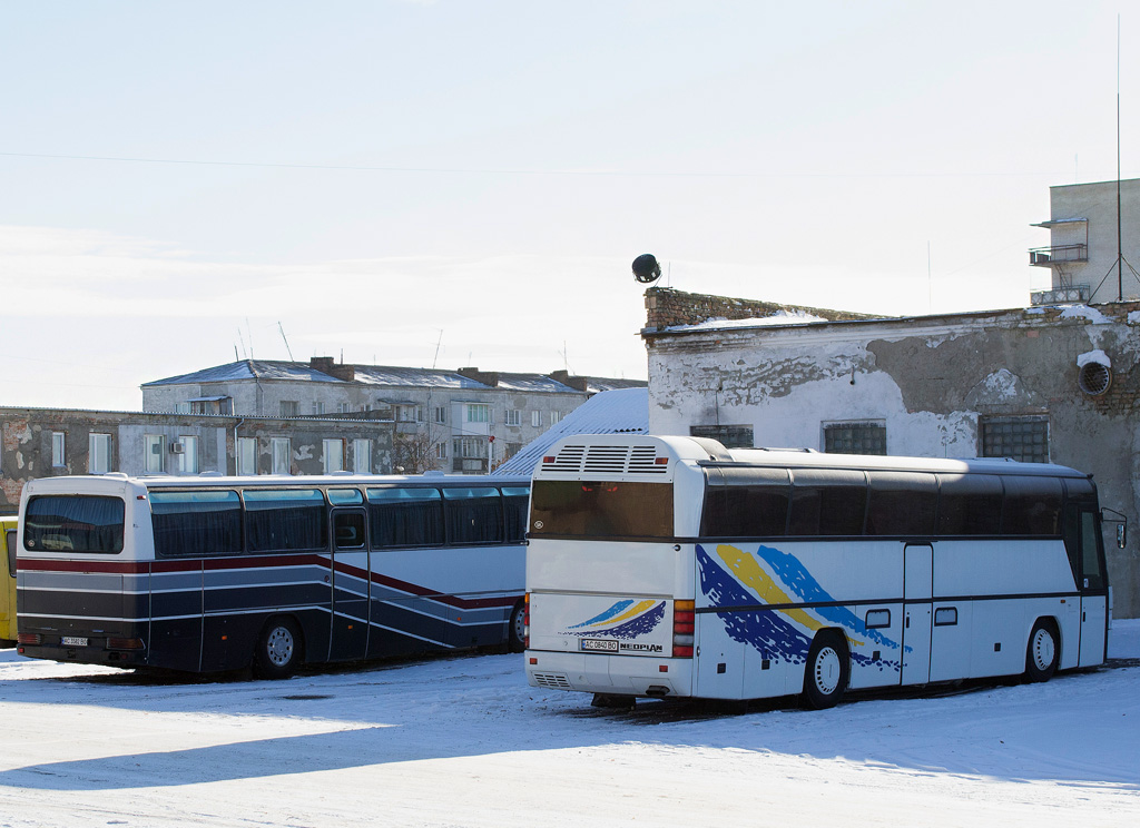 Volinskaya region, Mercedes-Benz O303 # AC 3582 BO; Volinskaya region, Neoplan N216H Jetliner # AC 0840 BO