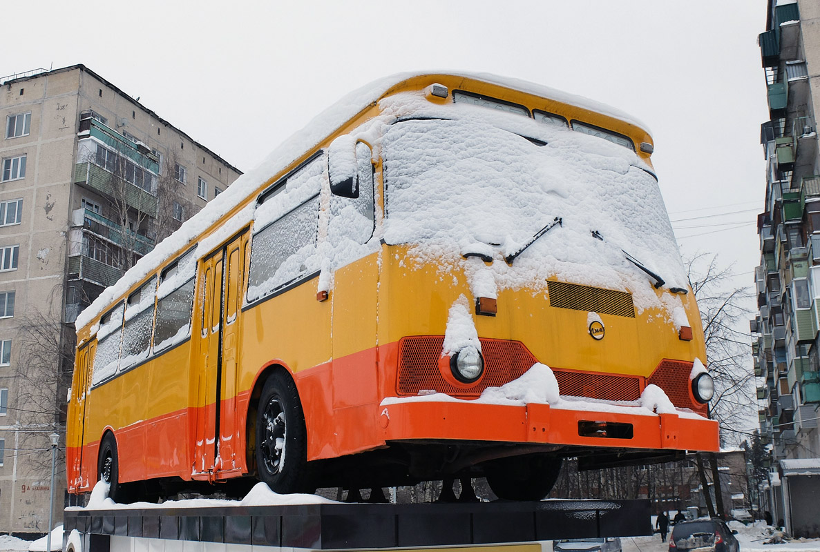 Московская область — Автобусы-памятники — Фото — Автобусный транспорт