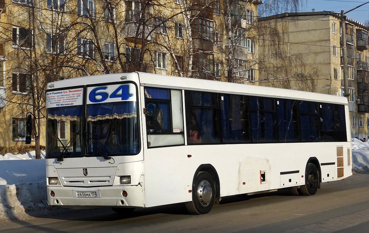 Novosibirsk region, NefAZ-5299-20-33 č. Е 656 МА 154