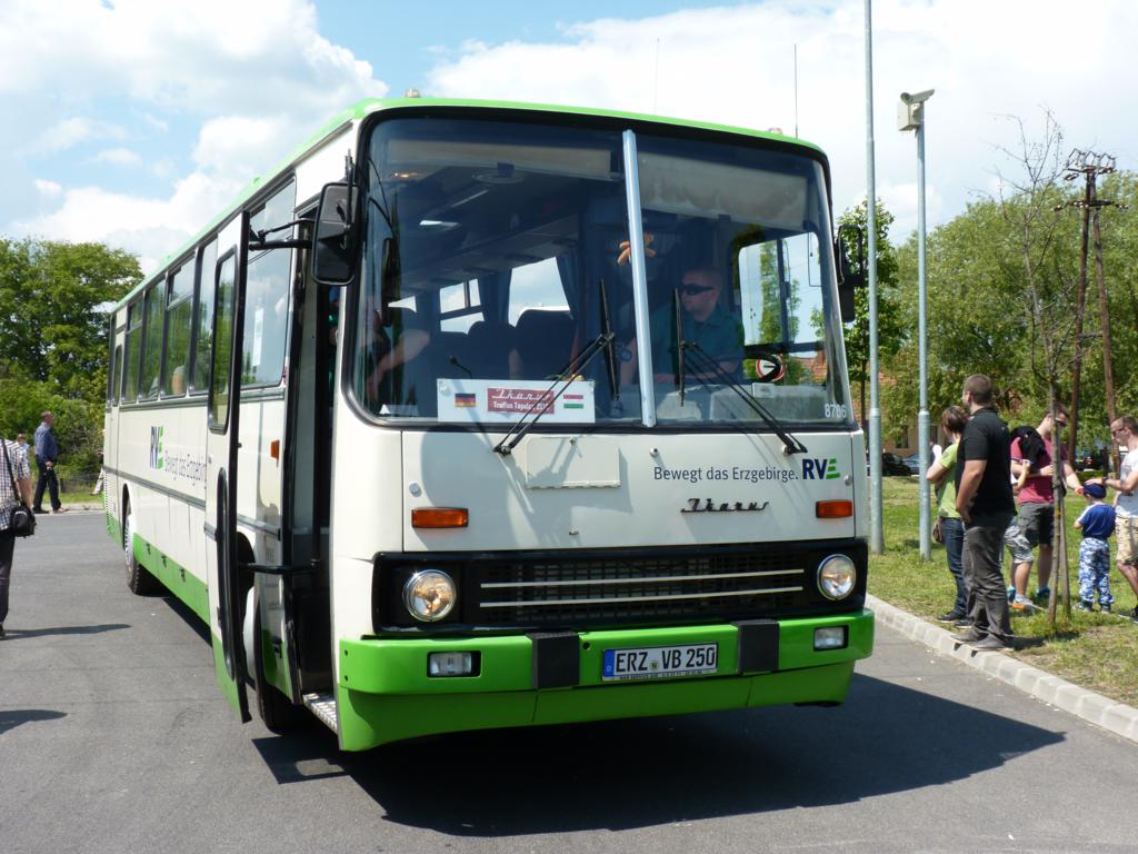 Саксония, Ikarus 250.67 № 13-8706; Венгрия — I. Nemzetközi Ikarus Találkozó, Tapolca (2016)