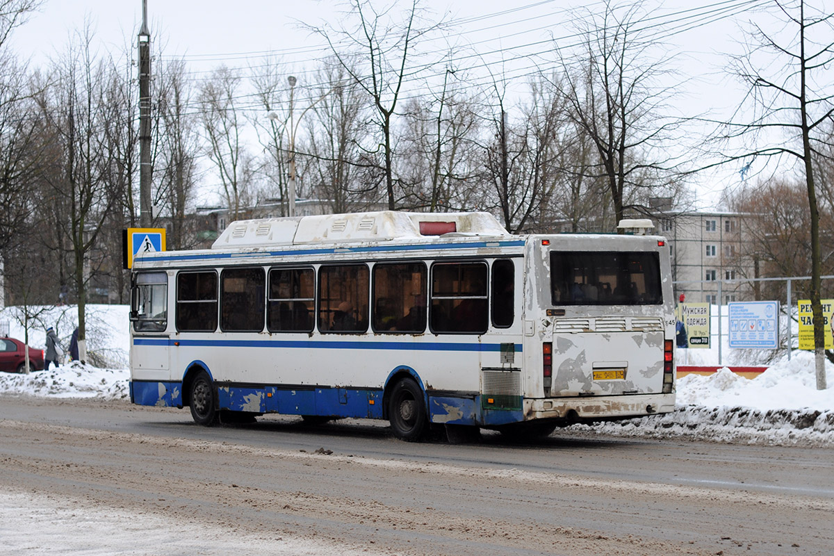 Novgorod region, LiAZ-5256.57 č. 945