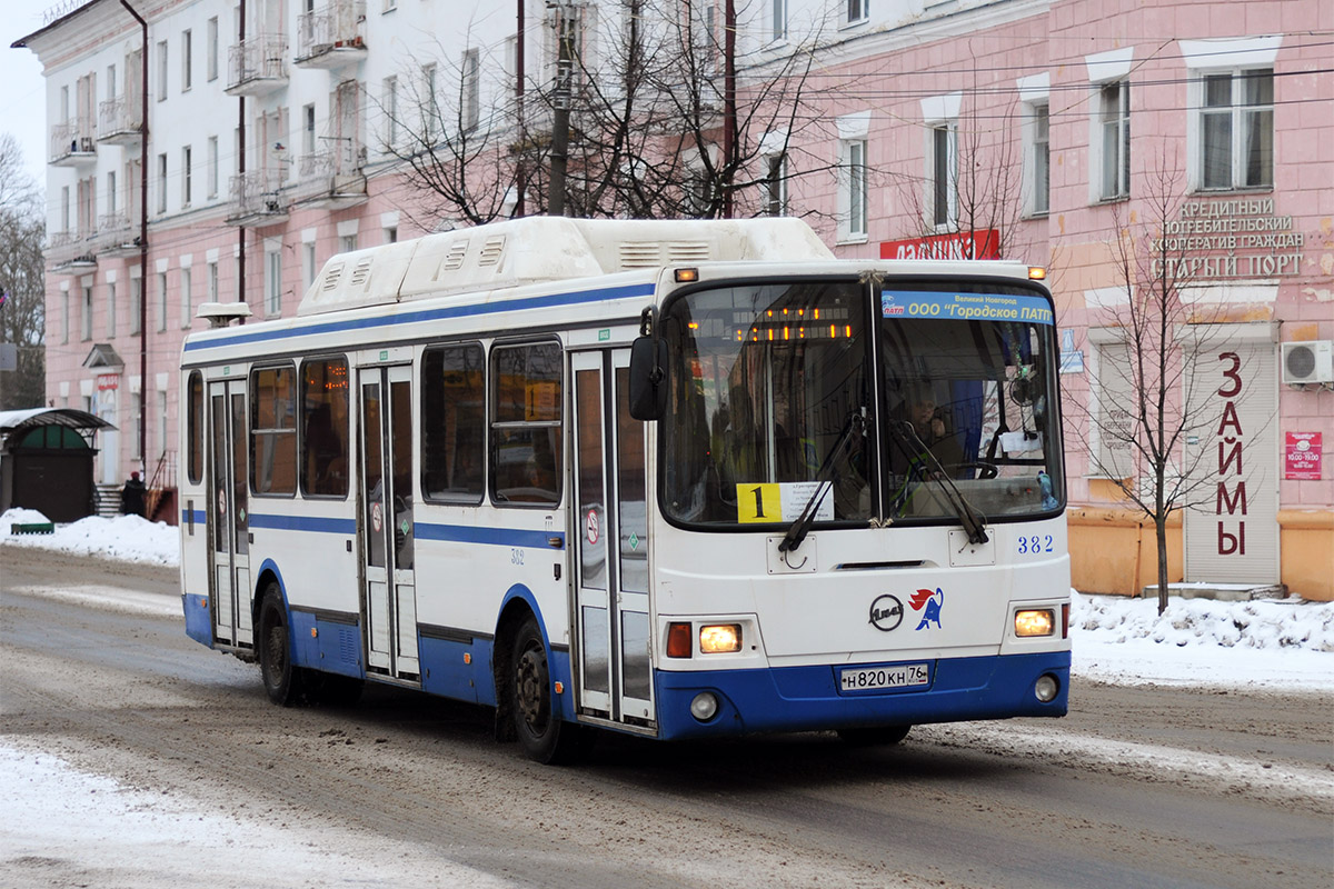 Новгородская область, ЛиАЗ-5256.57 № 382