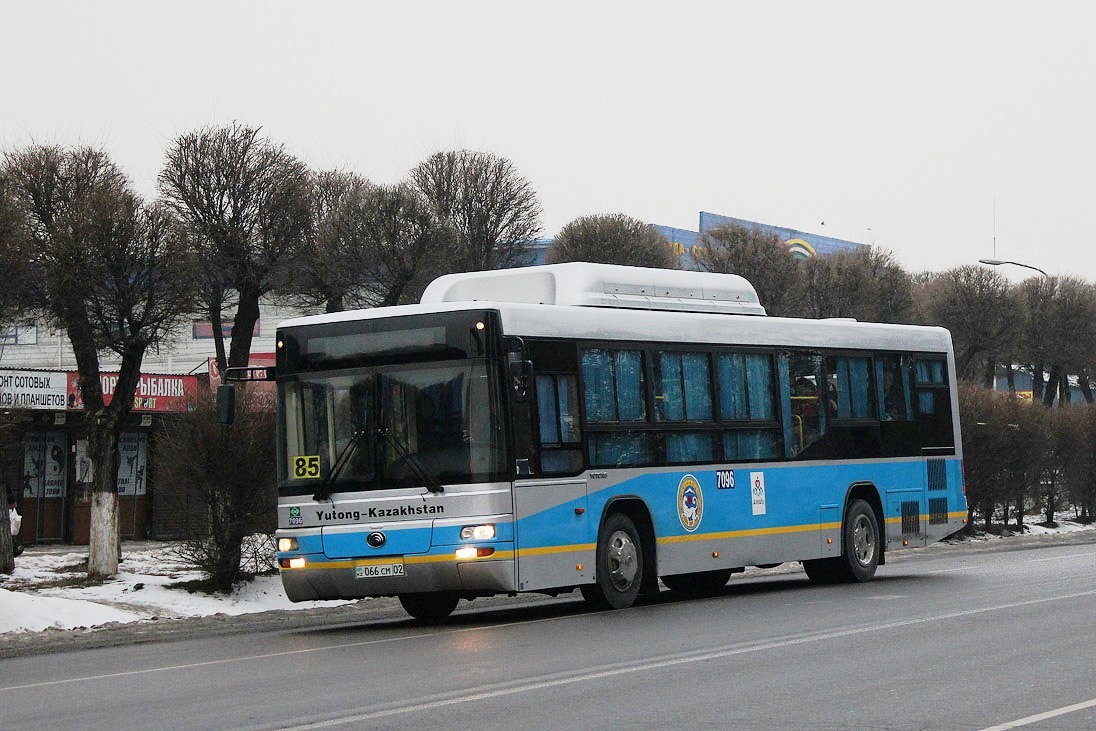 Алматы, Yutong ZK6118HGA № 7096