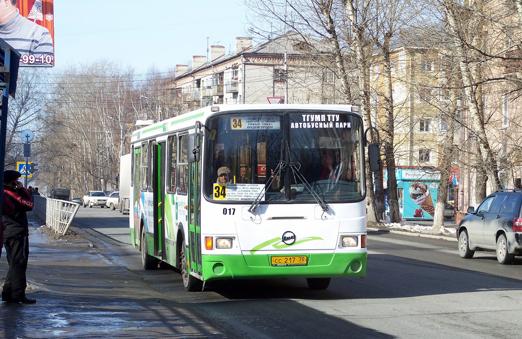 Томская область, ЛиАЗ-5256.26 № 017