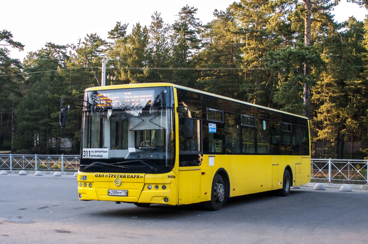 Санкт-Петербург, Golden Dragon XML6125CR № В 288 КМ 178