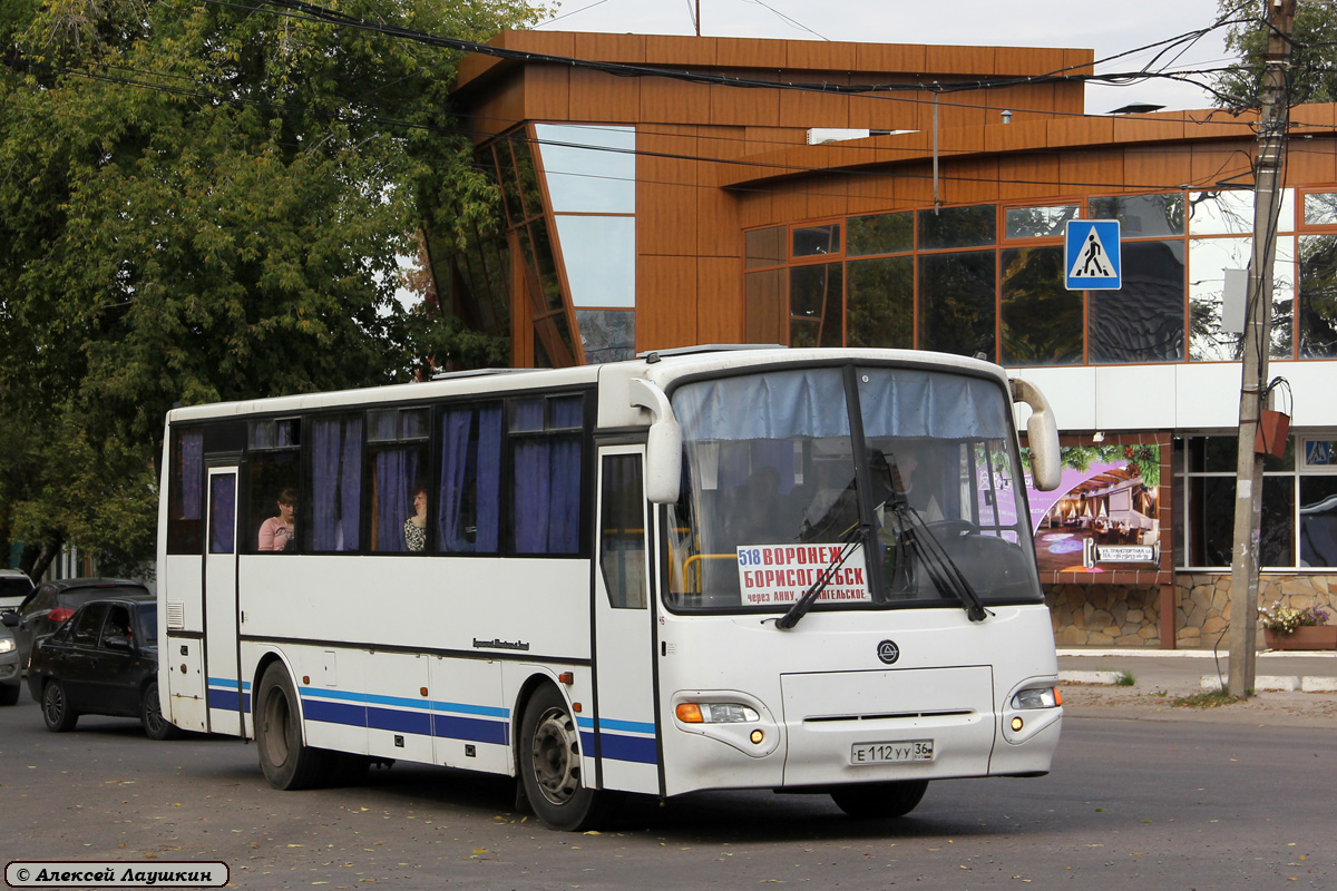 Воронежская область, КАвЗ-4238-01 № Е 112 УУ 36