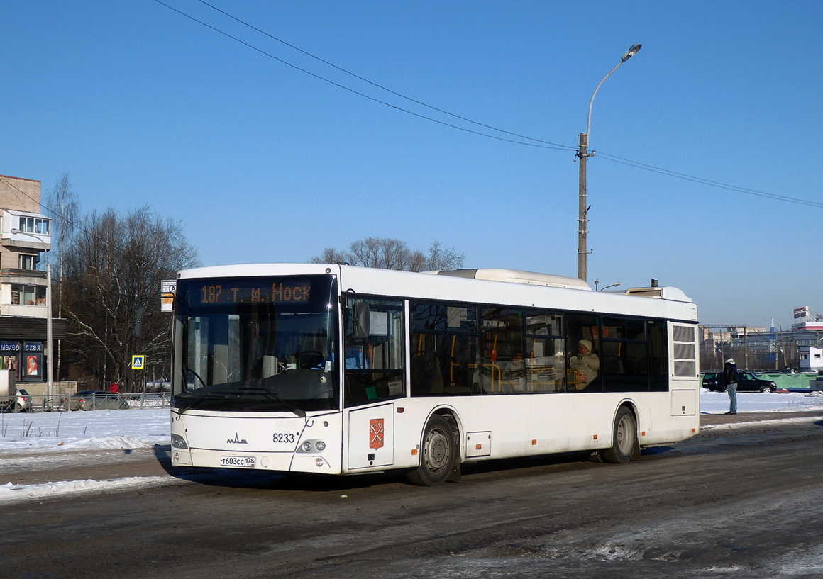 Санкт-Петербург, МАЗ-203.085 № 8233