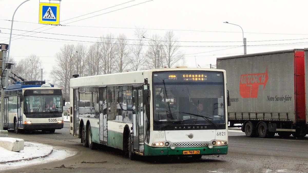 Санкт-Петербург, Волжанин-6270.06 