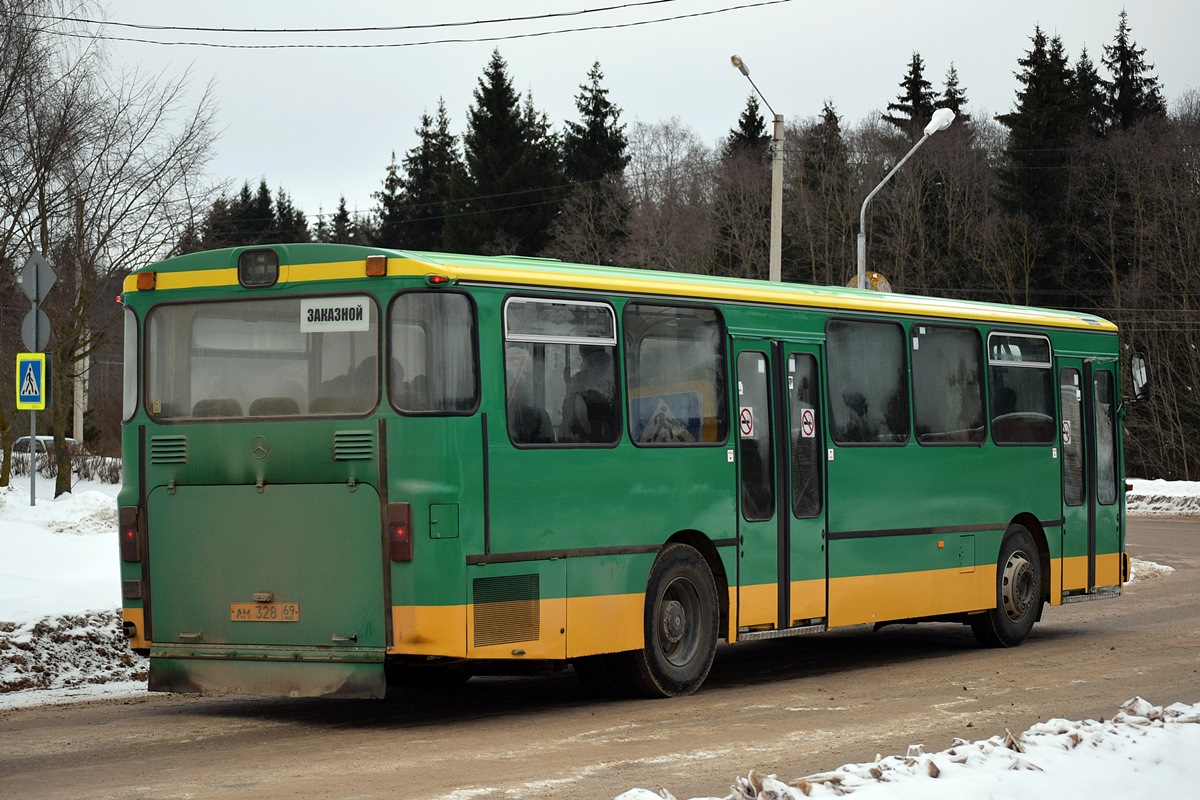 Tver region, Mercedes-Benz O305 # АМ 328 69