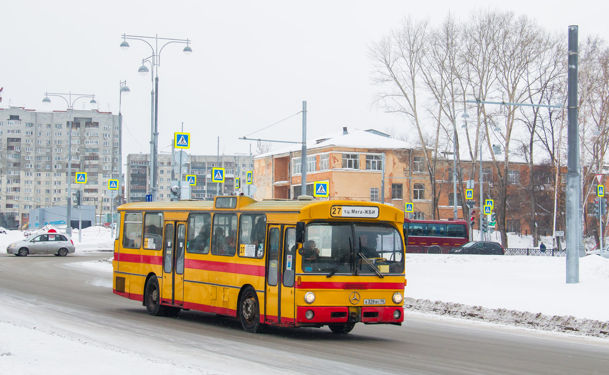 Свердловская область, Mercedes-Benz O305 № Х 328 ВС 96