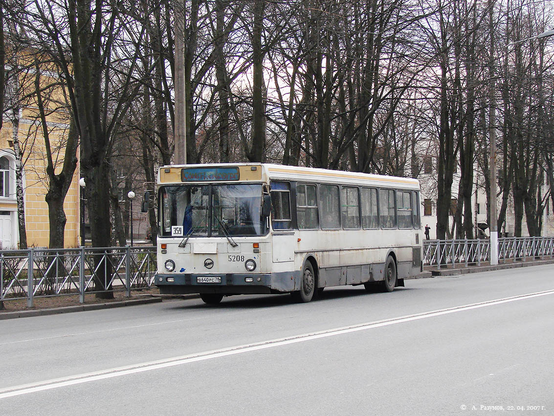 Санкт-Петербург, ЛиАЗ-5256.25 № 5208