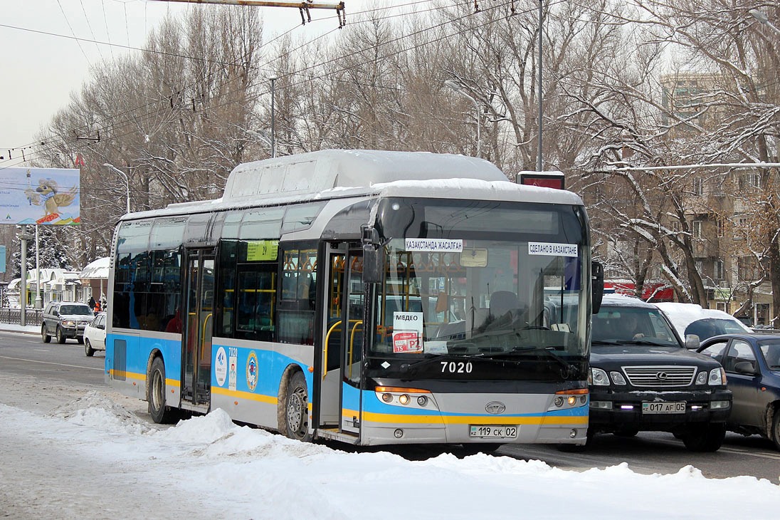 Алматы, Guilin Daewoo GDW6126CNG (СемАЗ) № 7020