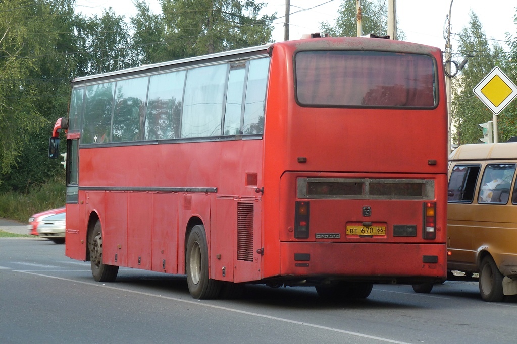 Sverdlovsk region, Van Hool T815 Acron # ВТ 670 66