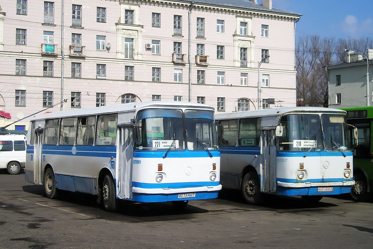 Minsk, LAZ-695N Nr. 025501; Minsk, LAZ-695N Nr. 025937