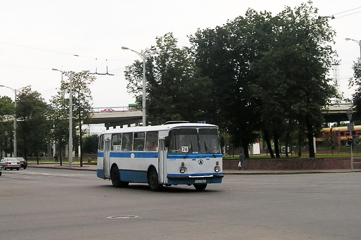 Minsk, LAZ-695N Nr. 037354