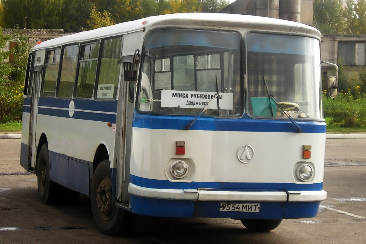 Μινσκ, LAZ-695N # 025585