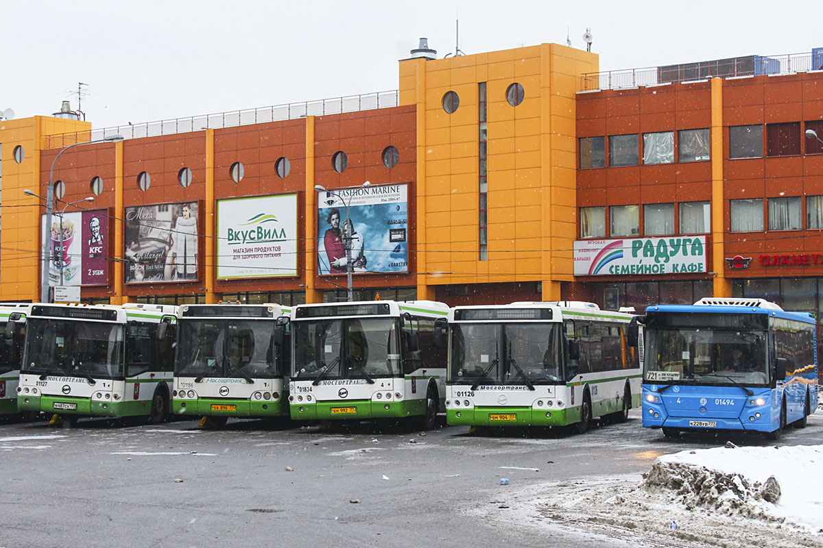 Москва, ЛиАЗ-5292.65 № 01494; Москва — Автобусные вокзалы, станции и конечные остановки