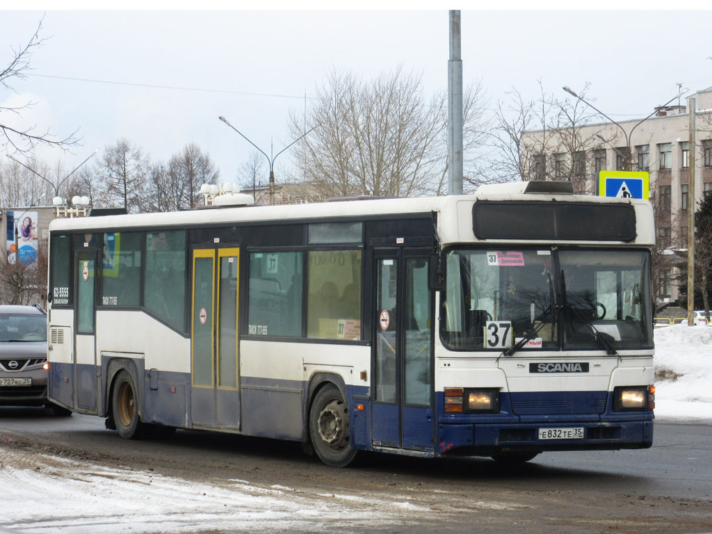 Вологодская область, Scania CN113CLL MaxCi № Е 832 ТЕ 35