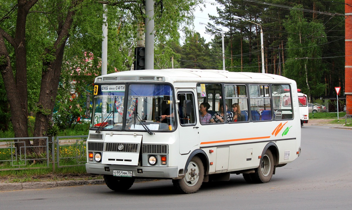 Tomsk region, PAZ-32054 # О 951 ММ 70