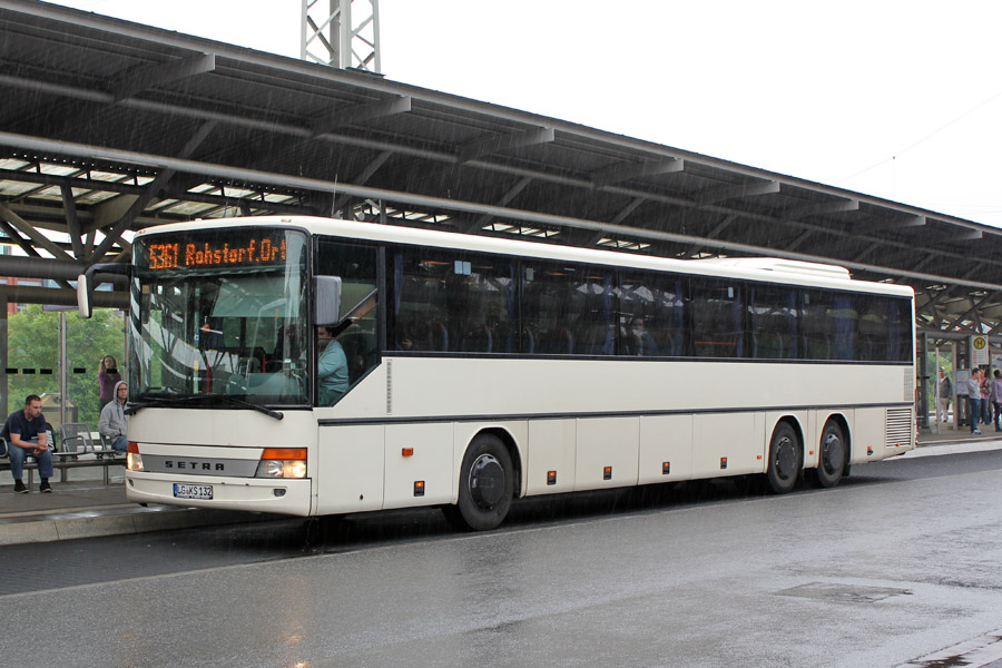 Lower Saxony, Setra S319UL # LG-KS 132