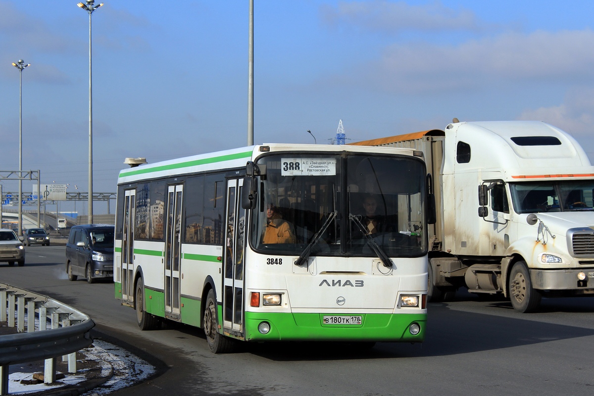 Славянка 388. Автобус 388 СПБ. 388 Автобус Славянка. ЛИАЗ-5293 Санкт-Петербург. Автобус 388 Сергиев Посад.