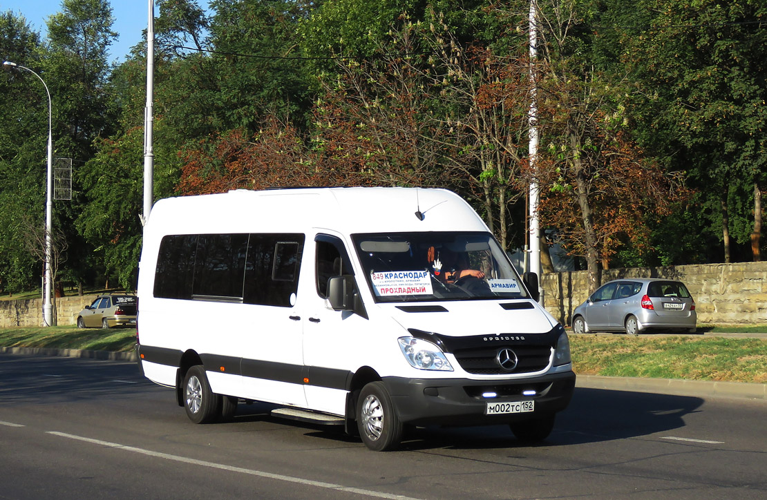 Категория автобуса м 2. MB Sprinter Луидор. Луидор-223602 (MB Sprinter). Луидор 20 мест. Микроавтобус Луидор 19 мест.