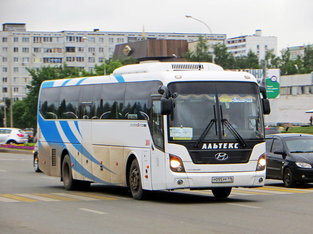 Татарстан, Hyundai Universe Space Luxury № Р 095 РР 116