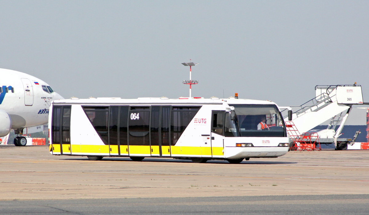 Москва, Neoplan N9012 № 064