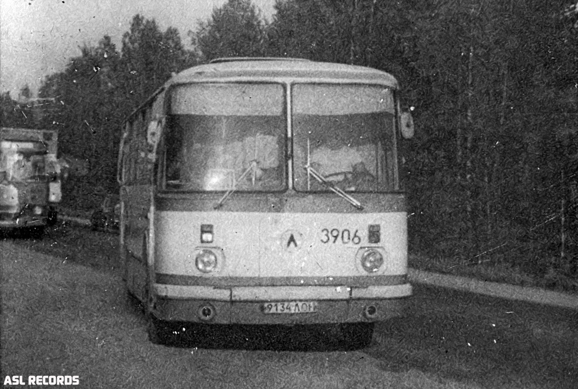 Leningrad region, LAZ-695N # 3906