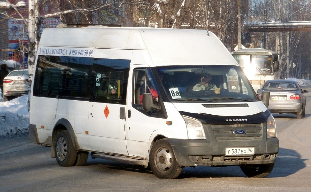 Свердловская область, Самотлор-НН-3236 (Ford Transit) № Р 587 ВХ 96