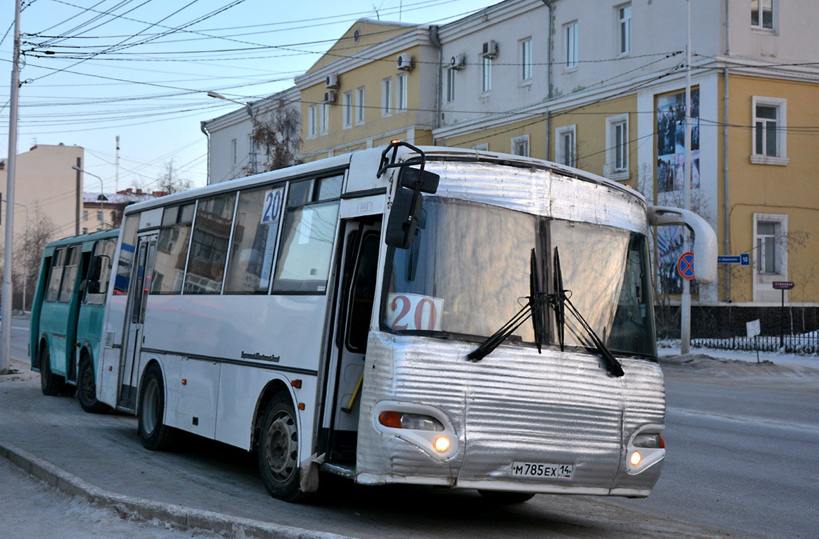 Саха (Якутия), КАвЗ-4235-33 № М 785 ЕХ 14