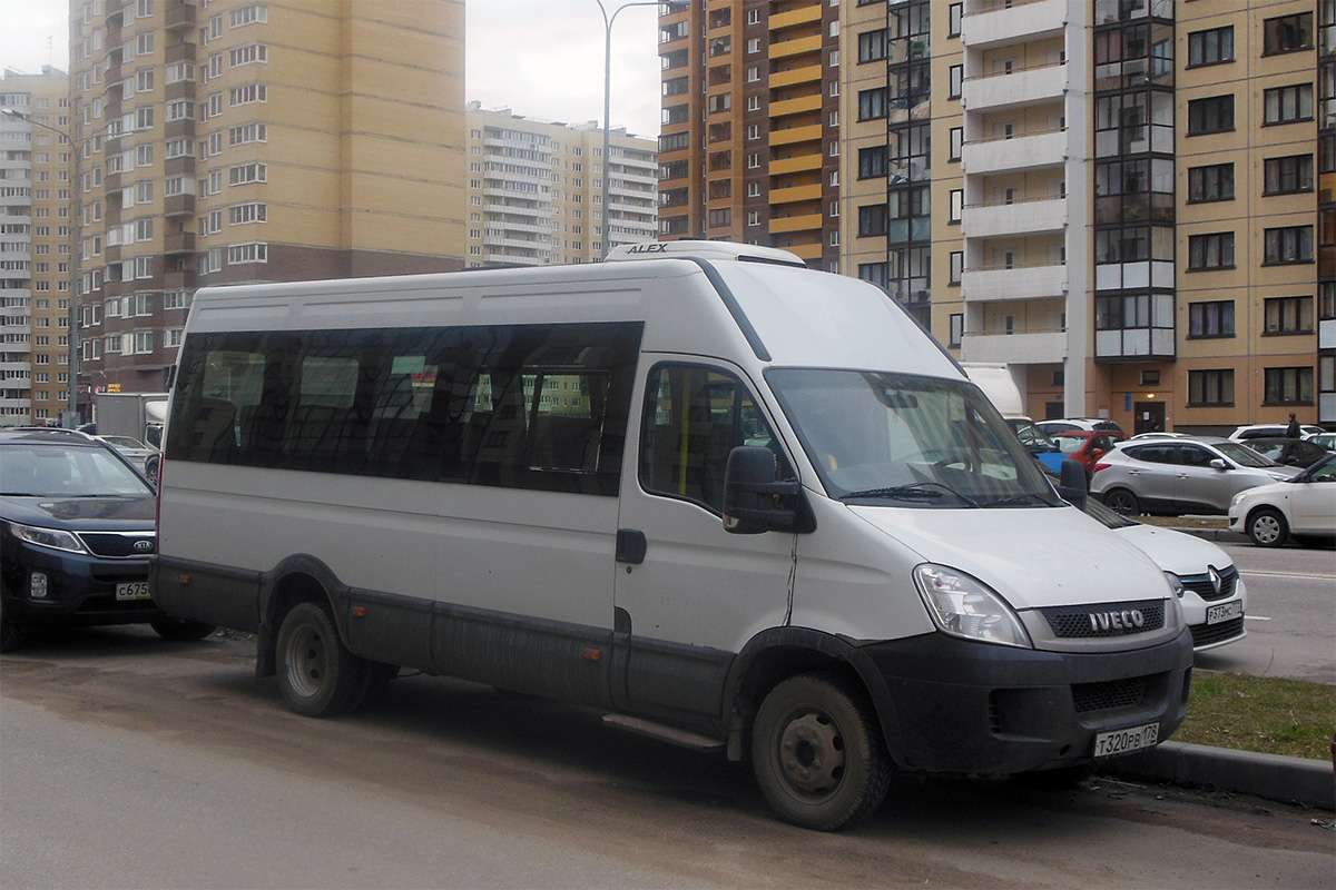 Санкт-Петербург, Нижегородец-2227UU (IVECO Daily) № 122