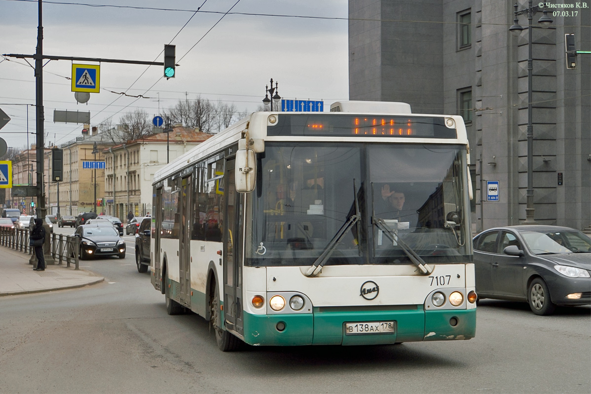 Санкт-Петербург, ЛиАЗ-5292.20 № 7107