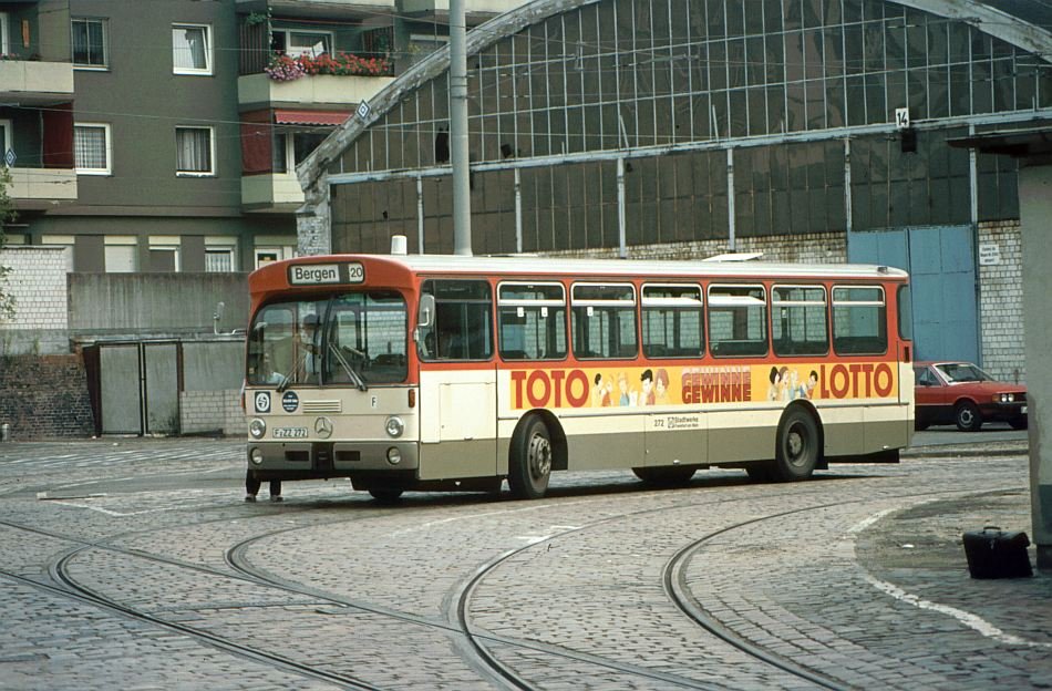 Гессен, Mercedes-Benz O305 № 272