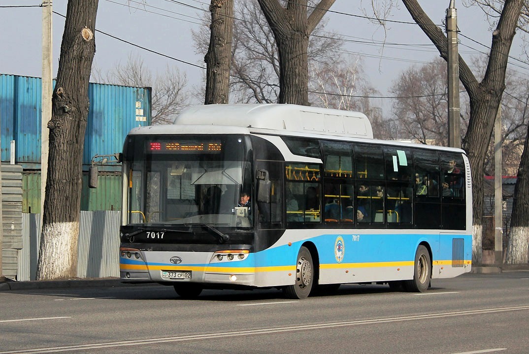 Алматы, Guilin Daewoo GDW6126CNG (СемАЗ) № 7017