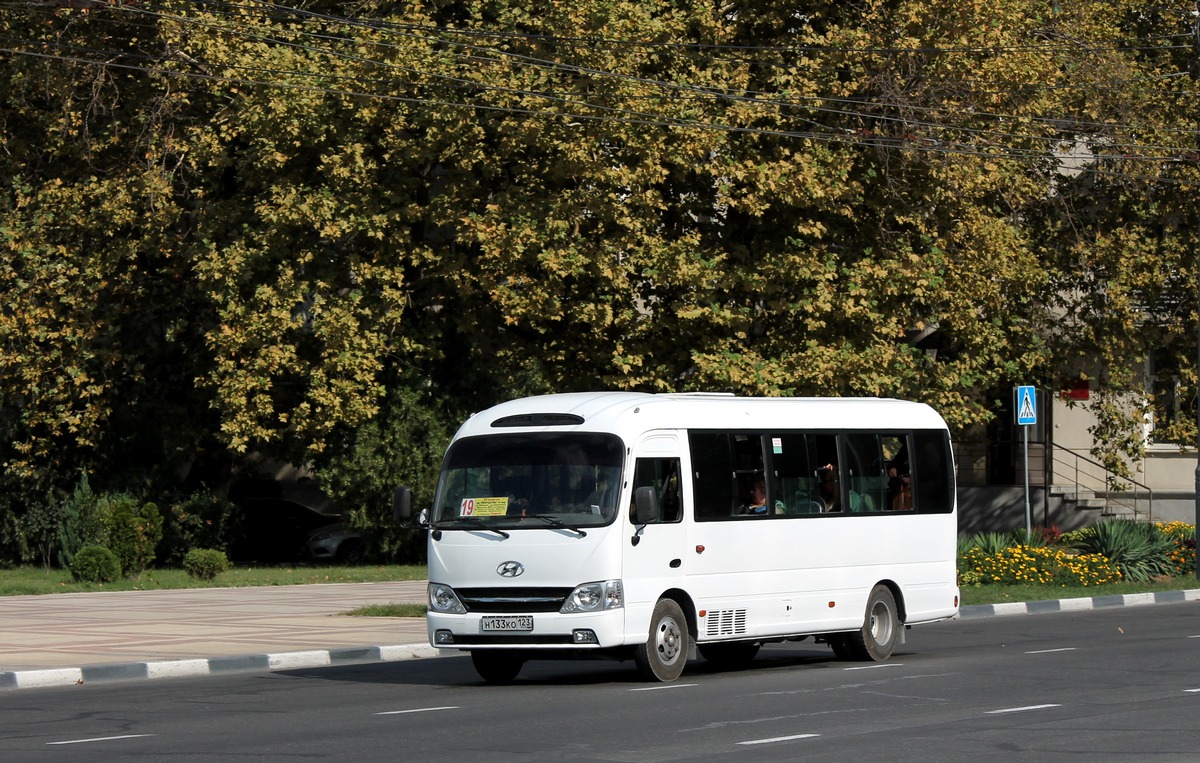 Краснодарский край, Hyundai County Kuzbass № Н 133 КО 123