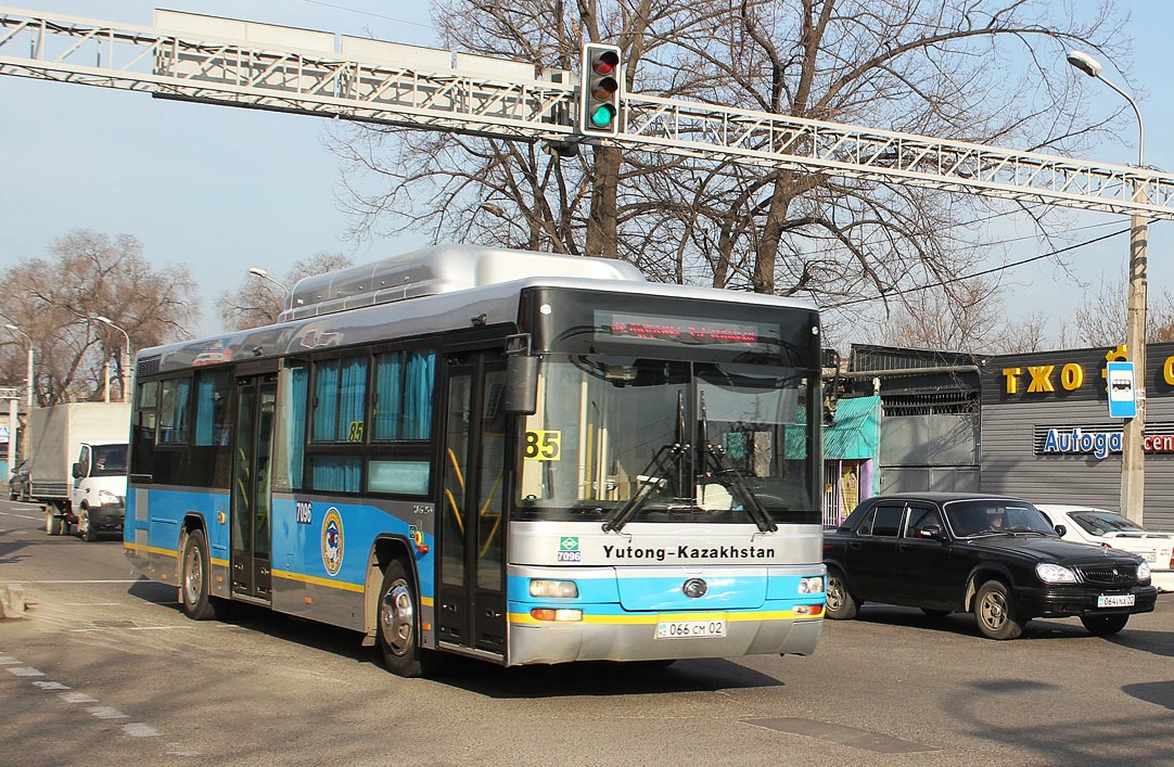 Алматы, Yutong ZK6118HGA № 7096