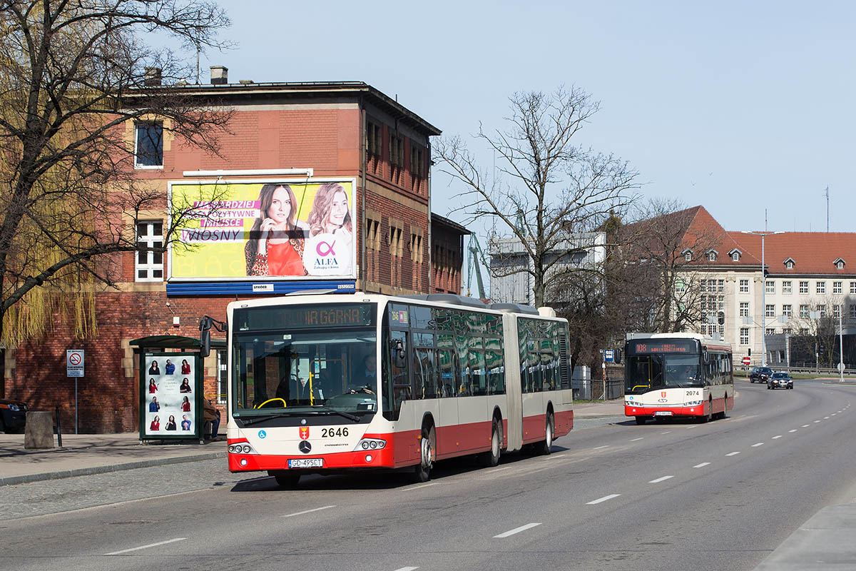 Πολωνία, Mercedes-Benz Conecto II G # 2646; Πολωνία, Solaris Urbino III 12 # 2074