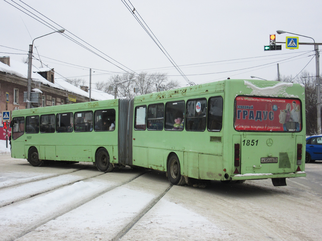 Vologda region, GolAZ-AKA-6226 # 1851