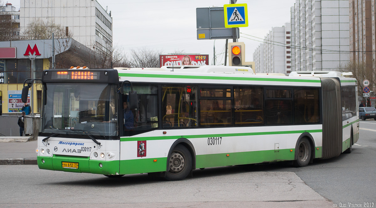 Moskau, LiAZ-6213.22 Nr. 030117