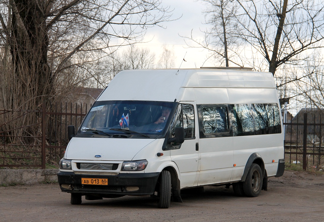 Псковская область, Самотлор-НН-3236 (Ford Transit) № АВ 013 60