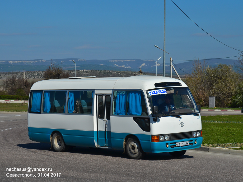 Республика Крым, Toyota Coaster HZB50 № А 352 НХ 82