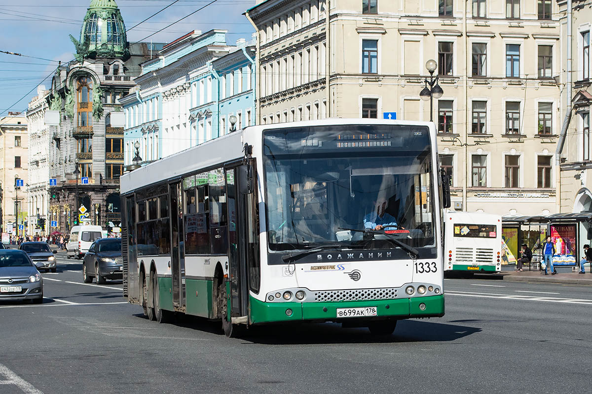 Sankt Petersburg, Volgabus-6270.06 