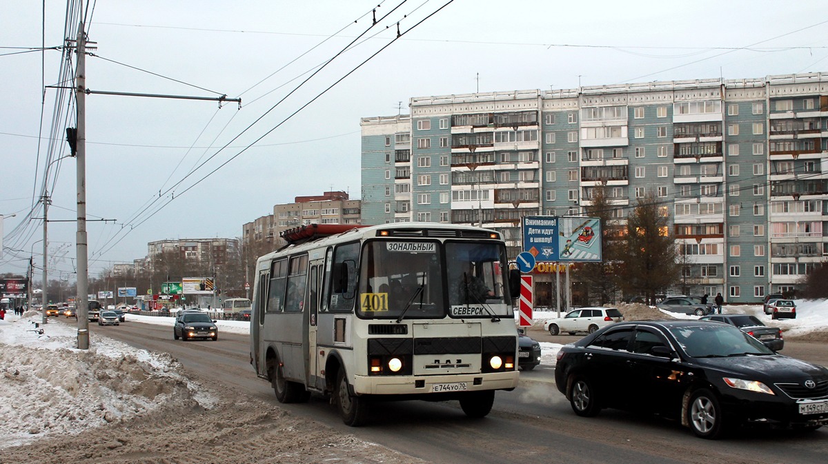 Томская область, ПАЗ-32051-110 № Е 744 УО 70