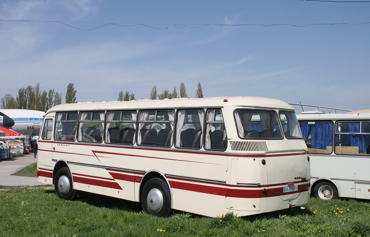 Киев, ЛАЗ-697М № AA 9711 PH